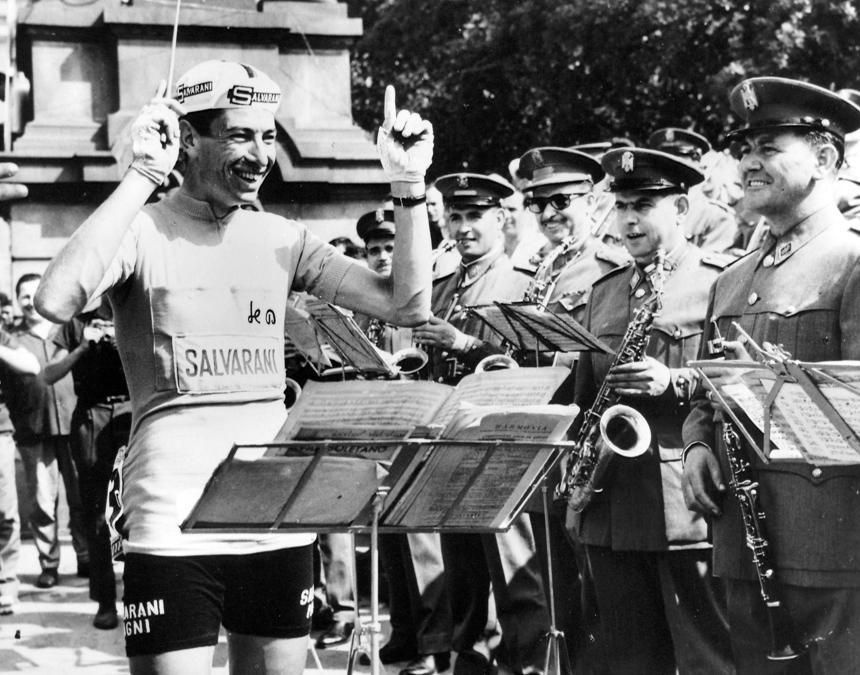 Photo Vintage Giro D'Italia 1967 – Felice Gimondi – Tirage Argentique 24x18 Cm