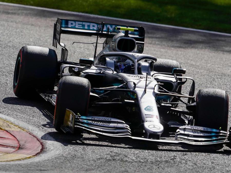 La Mercedes di Valtteri Bottas (Photo by Kenzo TRIBOUILLARD / AFP)