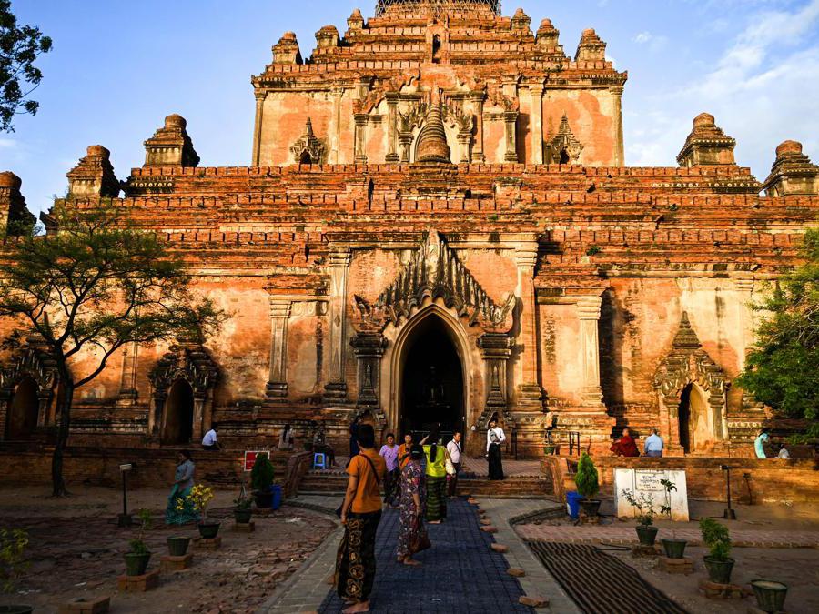 L'antica pagoda Sulamani a Bagan. (Photo by Ye Aung THU / AFP)